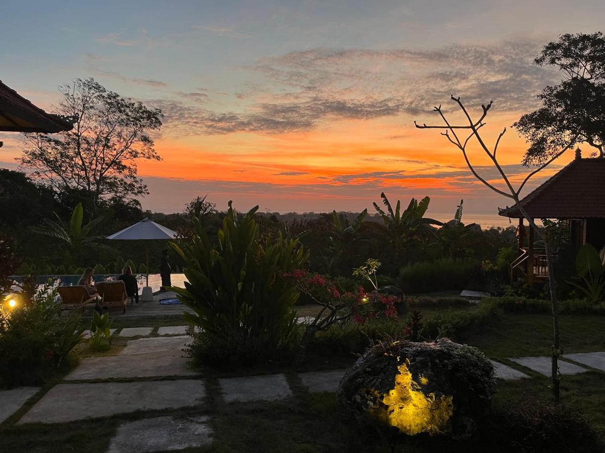 Sunset Hill Lembongan Hotel Exterior foto