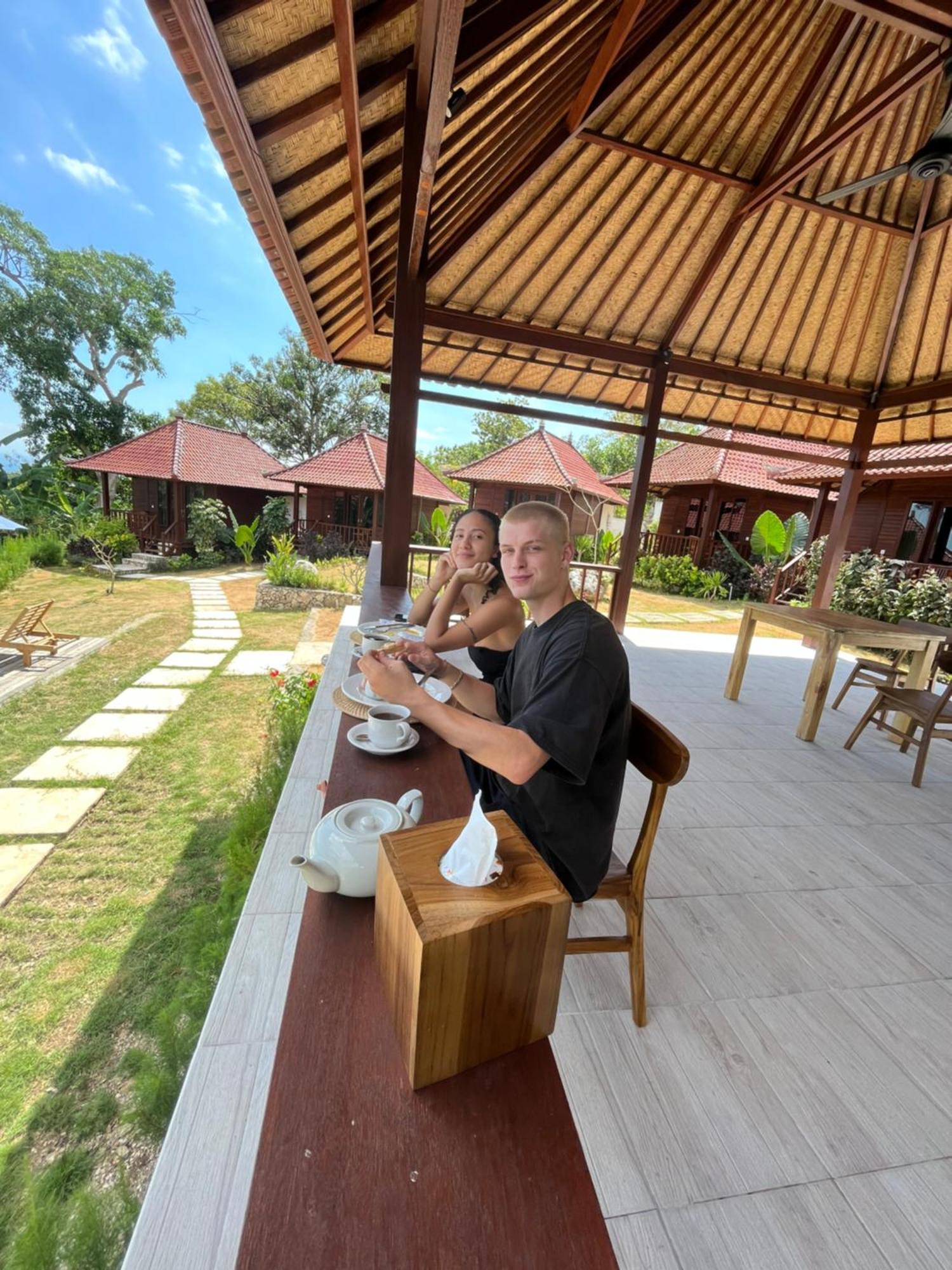 Sunset Hill Lembongan Hotel Exterior foto